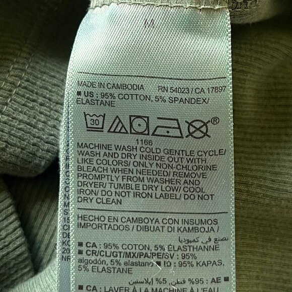 Old Navy Crop Square Neckline Tank Top - Picture 6 of 8